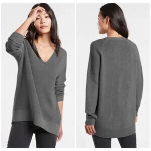 Athleta Gray Hanover Ribbed Knit Sweater V Neck Merino Wool Blend Size XXS New